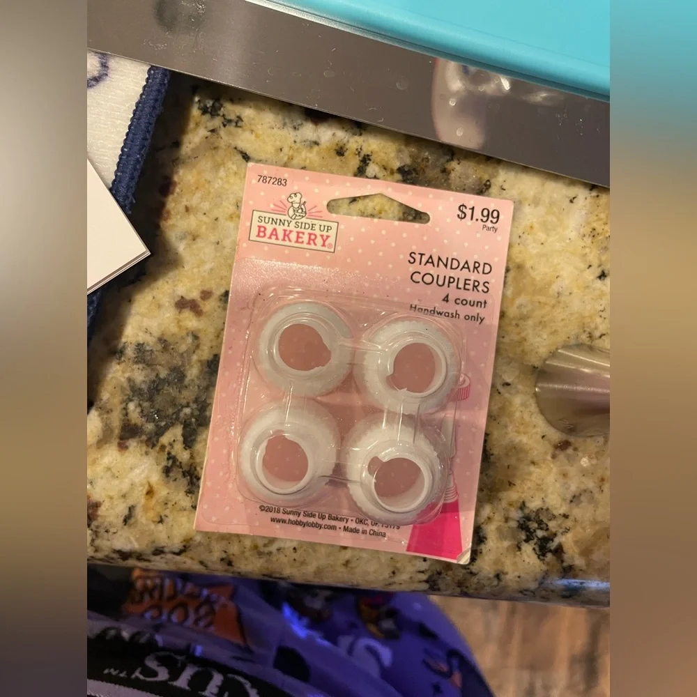 Deluxe Decorating Set - Picture 9 of 10